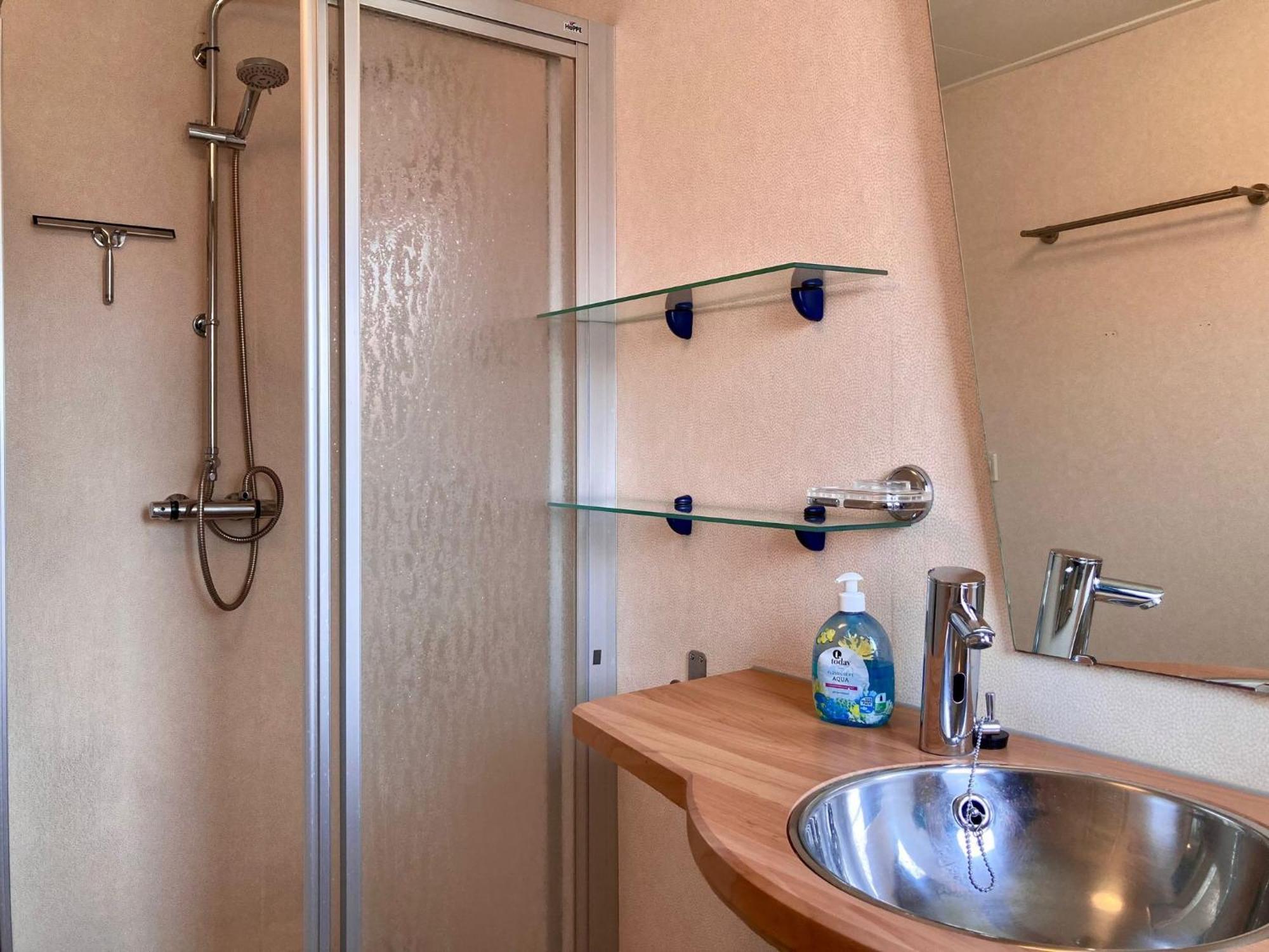 אנג'ום Lakeview 6 Pers Holiday Home Aurora With Fenced Garden, Whirlpool And Sauna מראה חיצוני תמונה